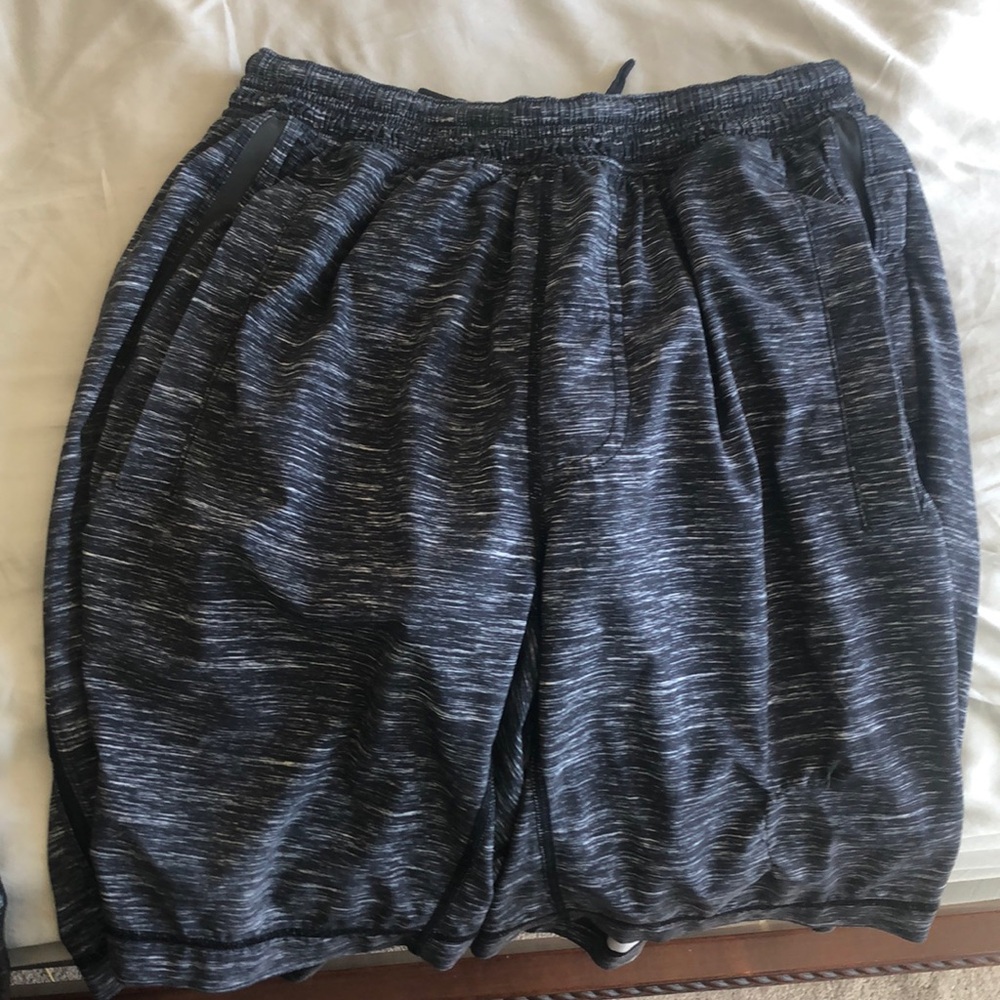 Lululemon Mens shorts